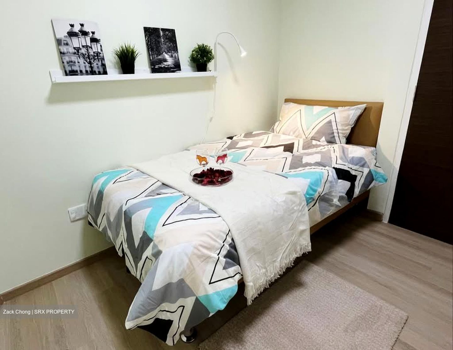 The Plaza (D7), Apartment #570200101